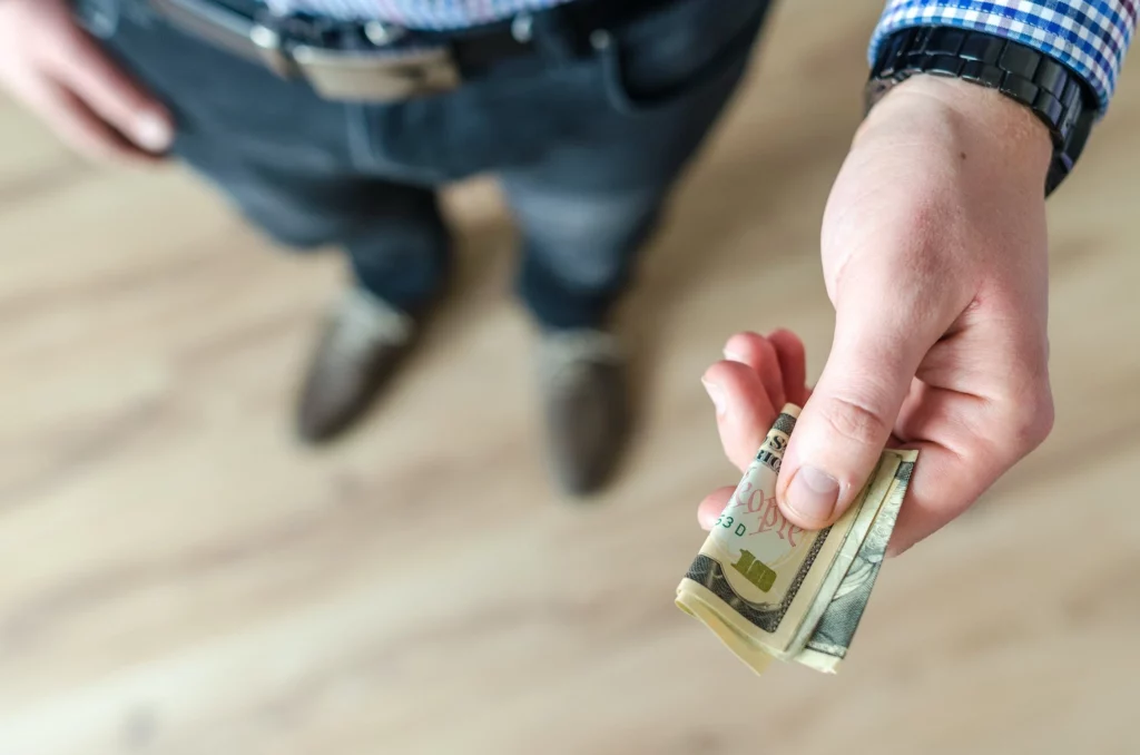 Hier erfährst du die besten Möglichkeiten, um online Geld zu verdienen.